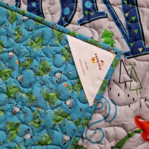 Courtepointe enfant : panneau textile decoratif